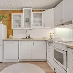 Central With Balcony, Self-check In & Private Entrance * ברגן