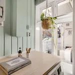 Central With Balcony, Self-check In & Private Entrance * ברגן
