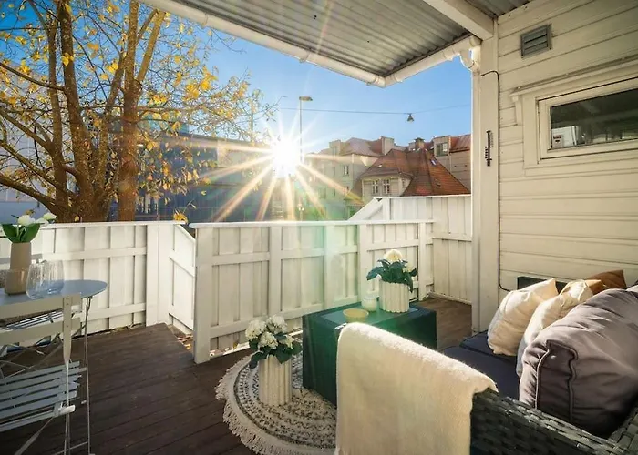 Central With Balcony, Self-check In & Private Entrance